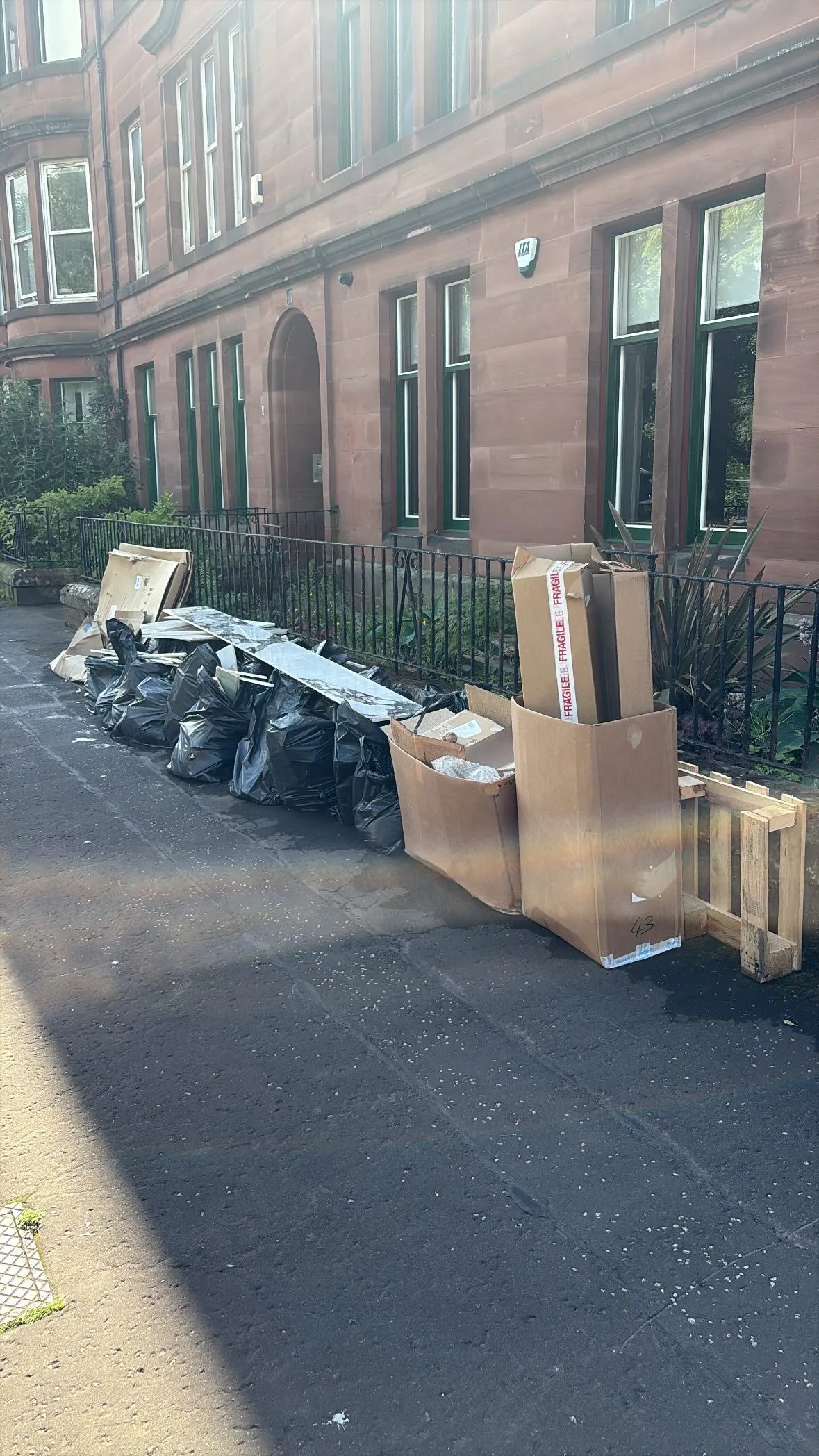 Trade Waste Removal - Pollocksheilds